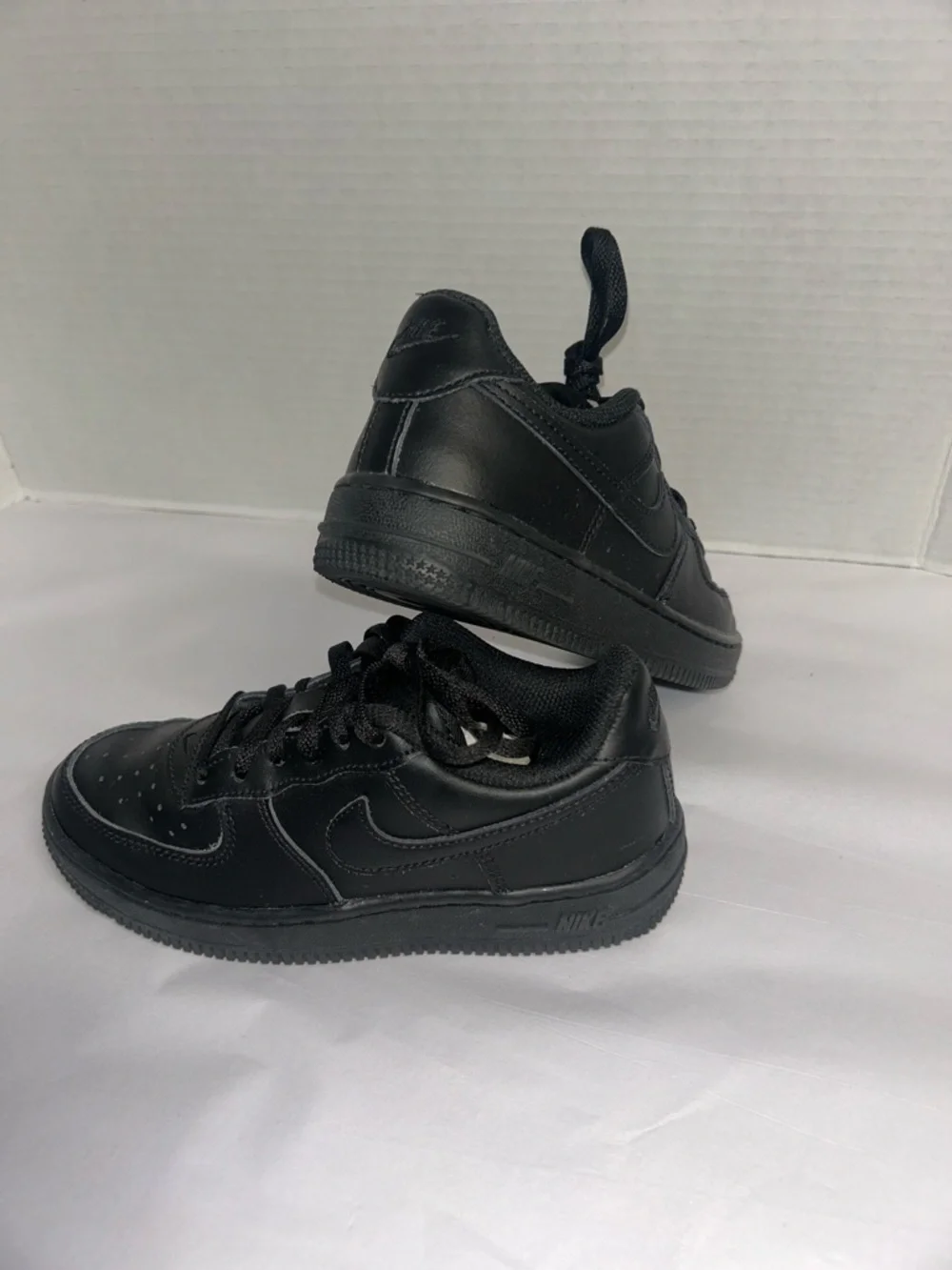 Nike Forcé 1 Kids Black Low-Top Sneakers